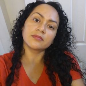 Meet your Posher, Yezenia